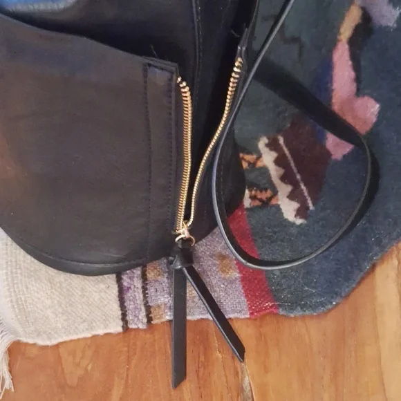 Large Black Vegan Anthropologie Bucket Convertible Tote Bag and Classic Purse - Picture 6 of 7